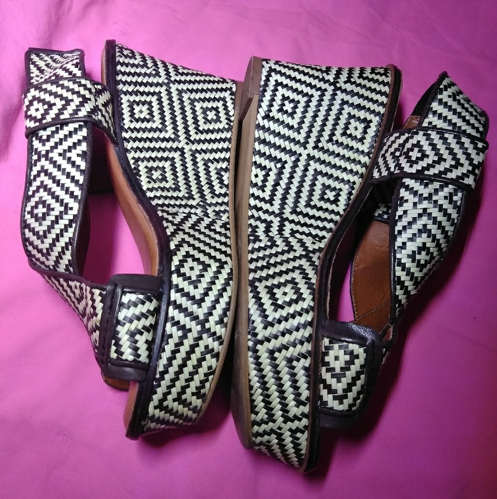 Lucky wedges